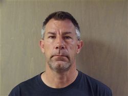 Official registry photo of AARON DEE TROUT