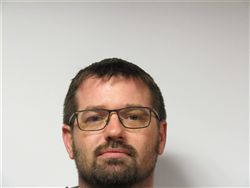 Official registry photo of BENJAMIN HILTON